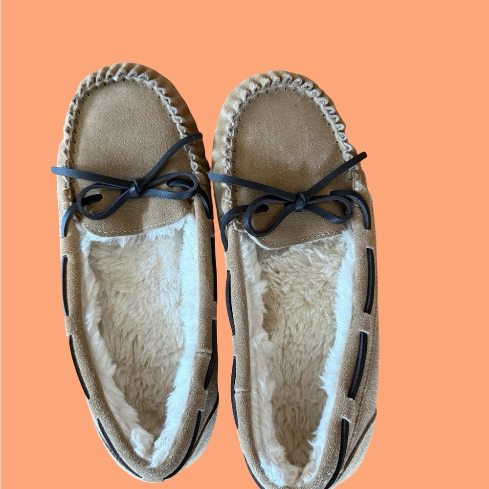 Women's Plush-Lined Moccasin Slippers - Tan